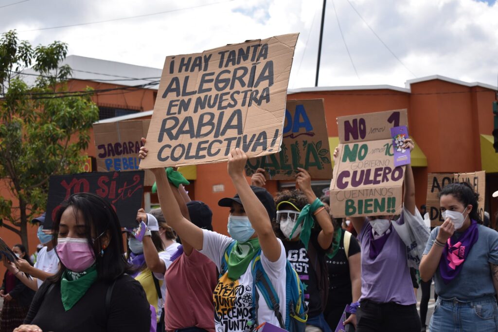 
<br>IXIMULEW: REBELIO?N DE LOS PUEBLOS EN GUATEMALA