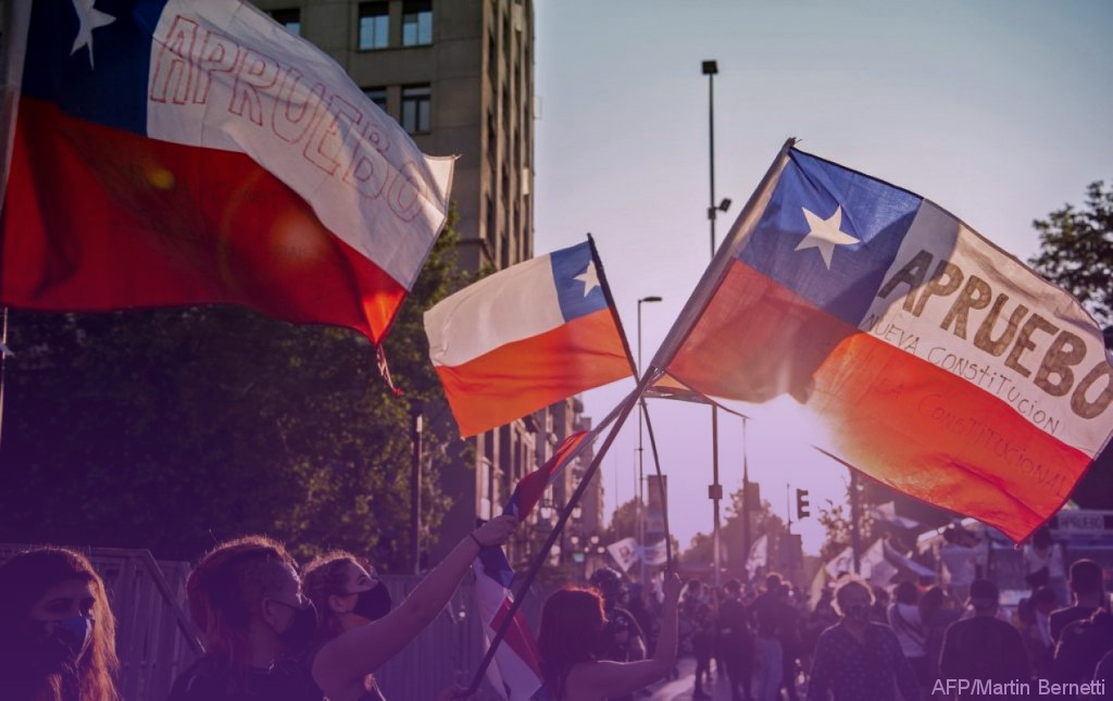 The Right to Communication in Chile: A Fundamental Task for Democracy and Grassroots Achievements