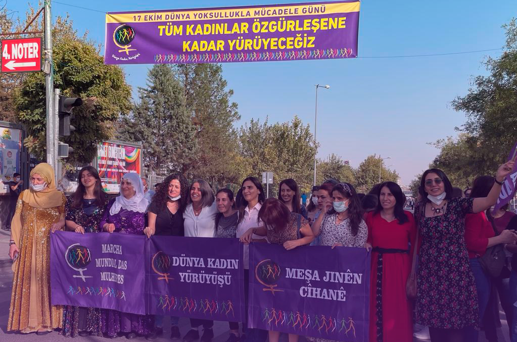 Kurdish women write in defense of their language, culture and territory