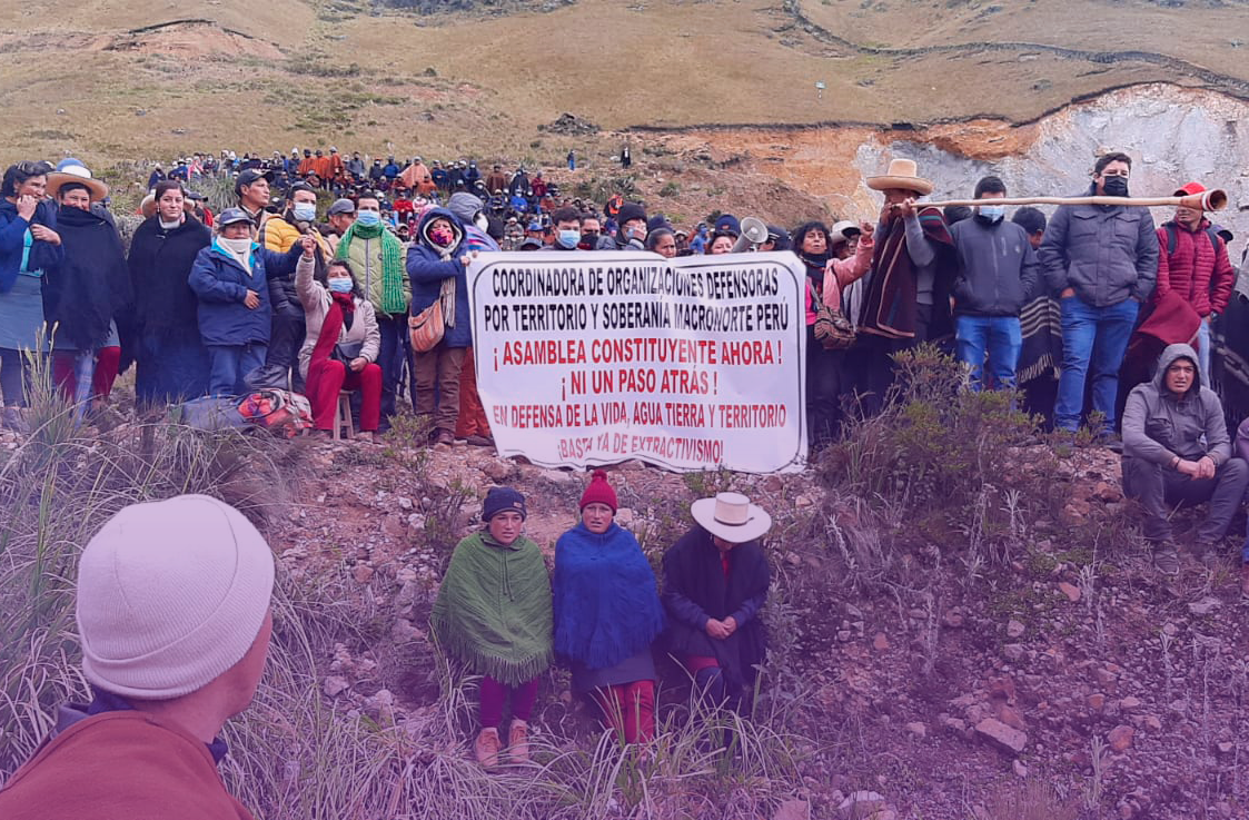 Paralisação contra o projeto minerador AntaKori: mulheres e comunidades peruanas em resistência