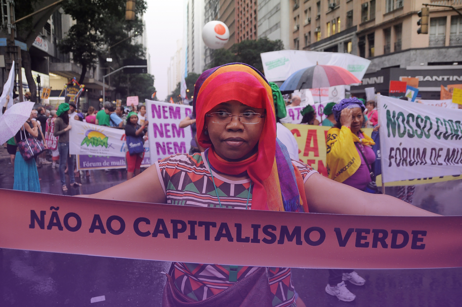 Por um feminismo camponês e popular: a trajetória da CLOC-Via Campesina