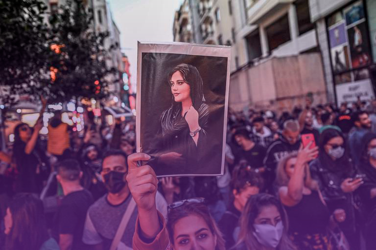 Les femmes iraniennes : dans la rue, dans la société, dans la vie