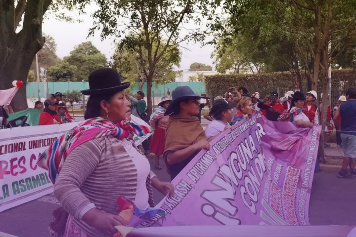 Tres meses de resistencia en Perú: “en nuestro país, están matando con balas”