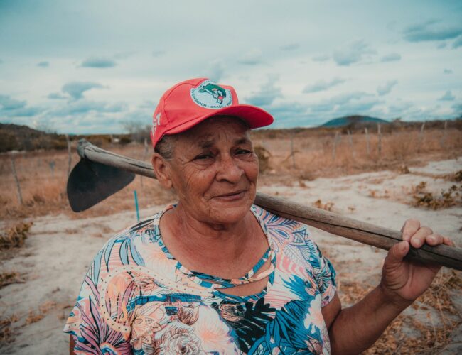Mulheres Sem Terra construindo territórios livres: 40 anos de lutas por reforma agrária no Brasil