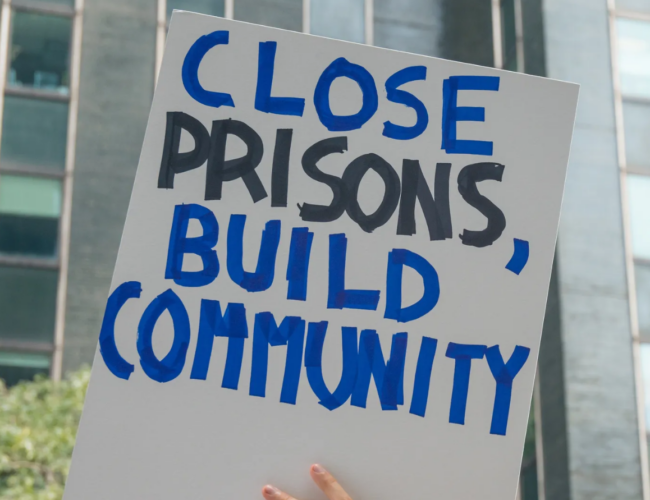 Jaron Browne: «No necesitamos ninguna cárcel»