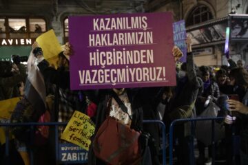 La lucha por el apellido de las mujeres casadas en Turquía