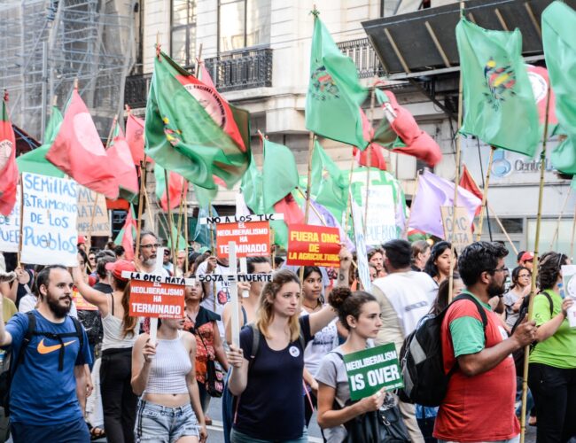 “La comida es un derecho, no una mercancía”